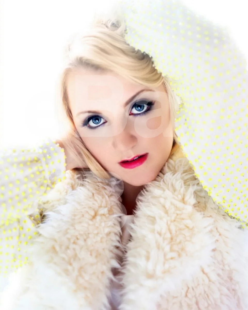 Evanna Lynch 16x12 Photo Poster Print, image 4