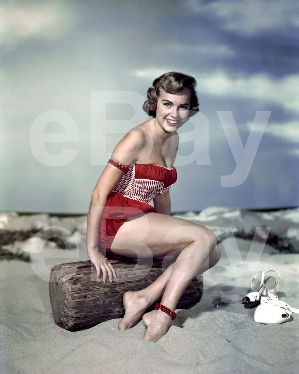Terry Moore "Helen Koford" 16x12 Photo Poster Print, изображение 4