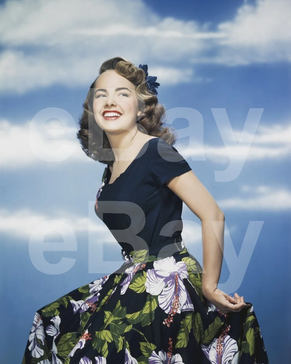 Terry Moore "Helen Koford" 16x12 Photo Poster Print, изображение 4