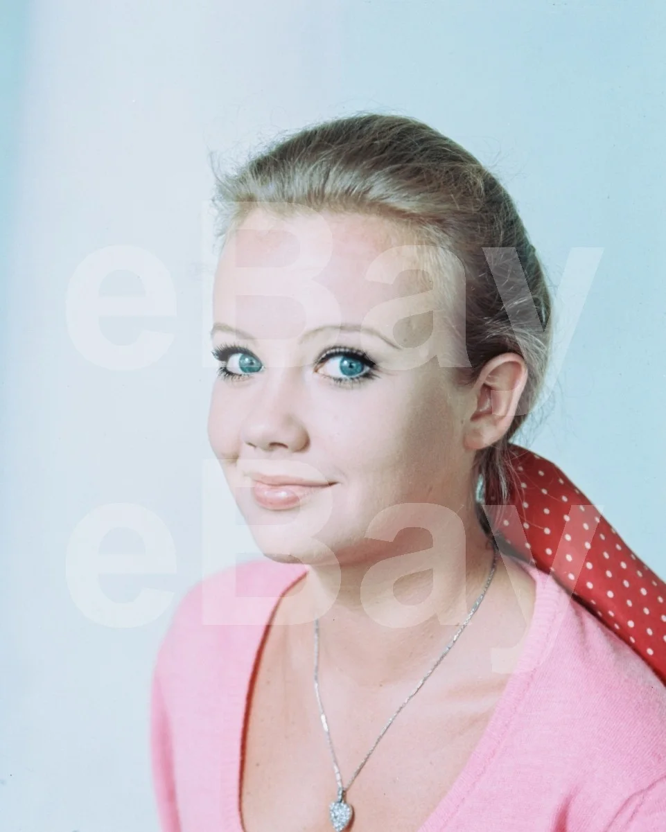 Hayley Mills 16x12 Photo Poster Print, изображение 4