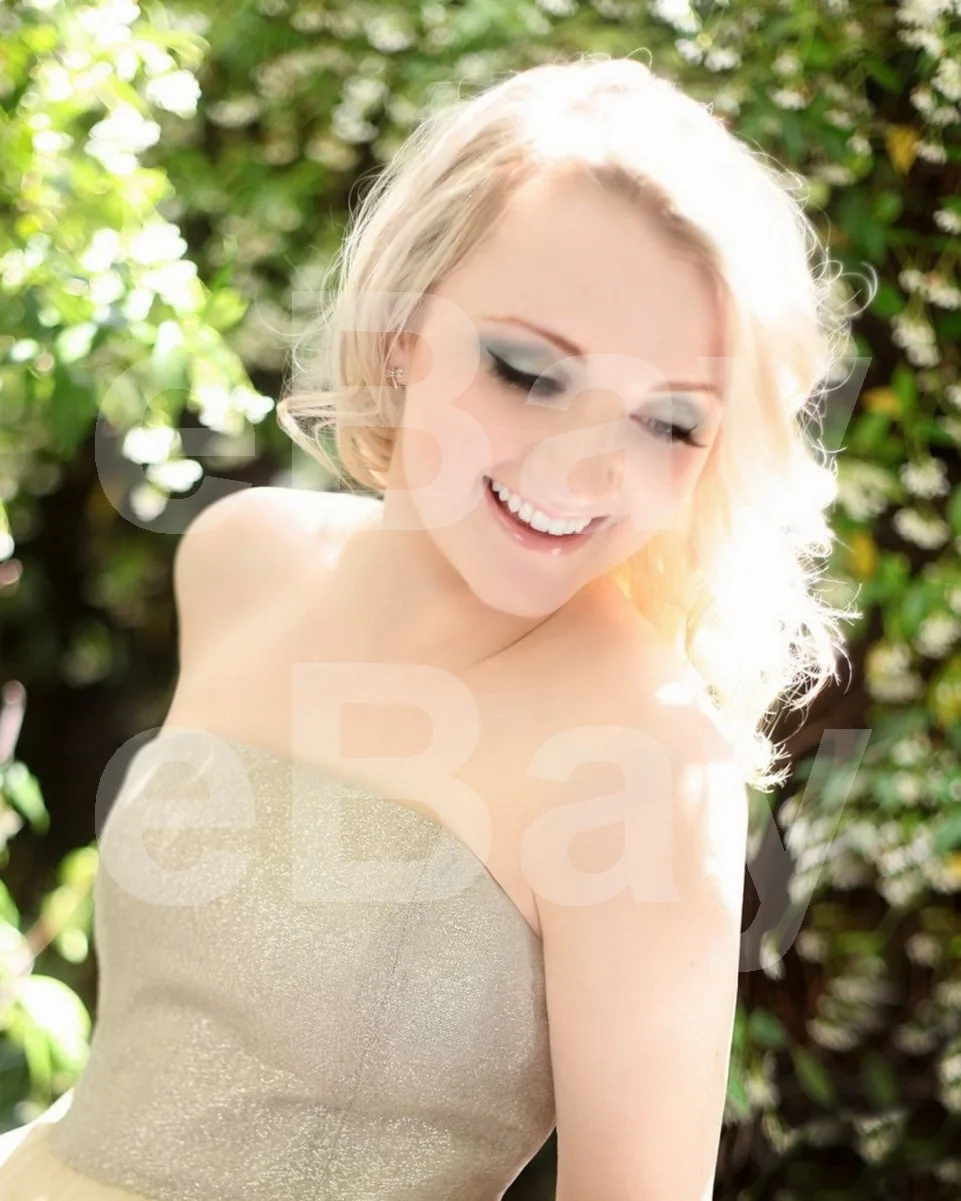 Evanna Lynch 16x12 Photo Poster Print, изображение 4