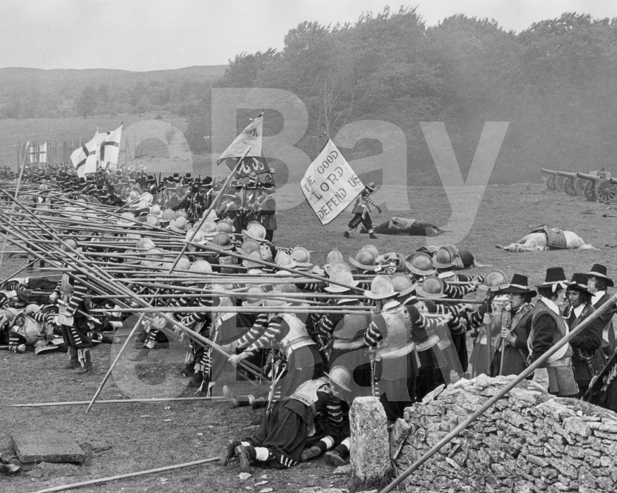 Cromwell (1970) Battle Scene 16x12 Photo Poster Print, image 4