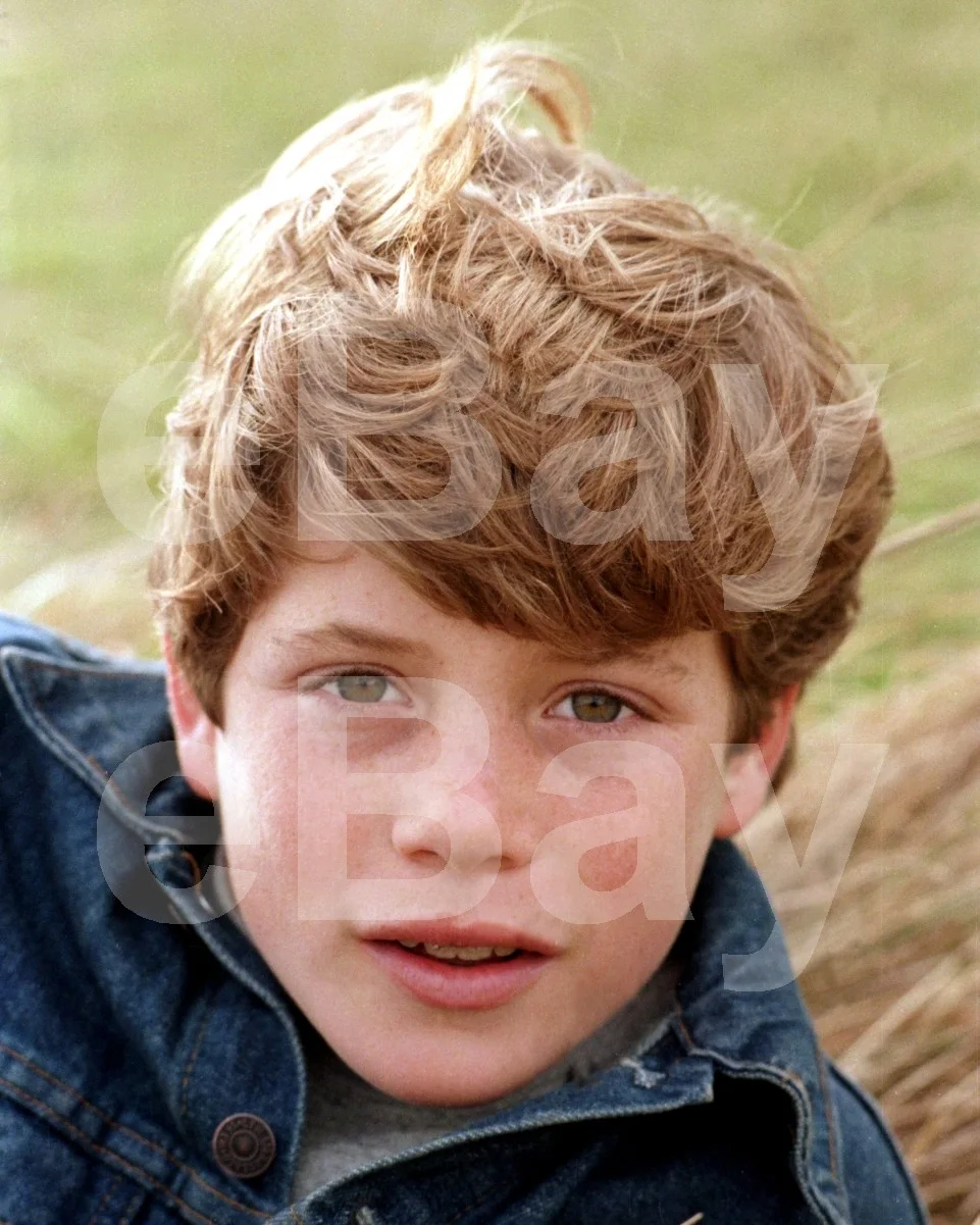 The Goonies (1985) Sean Astin "Mikey" 16x12 Photo Poster Print, изображение 4