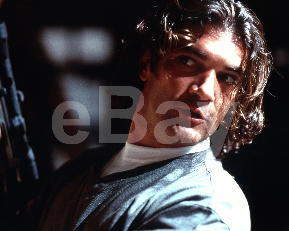 Assasins (1995) Antonio Banderas 16x12 Photo Poster, изображение 4