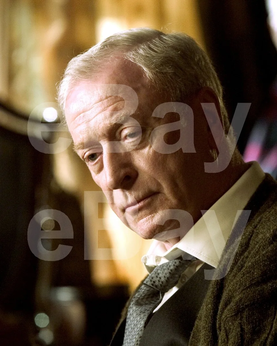 Batman Begins (2005) Michael Caine "Alfred" 16x12 Photo Poster Print, изображение 4