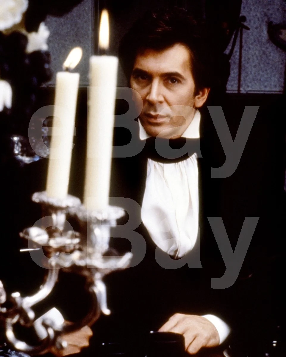 Dracula (1979) Frank Langella 16x12 Photo Poster Print, изображение 4