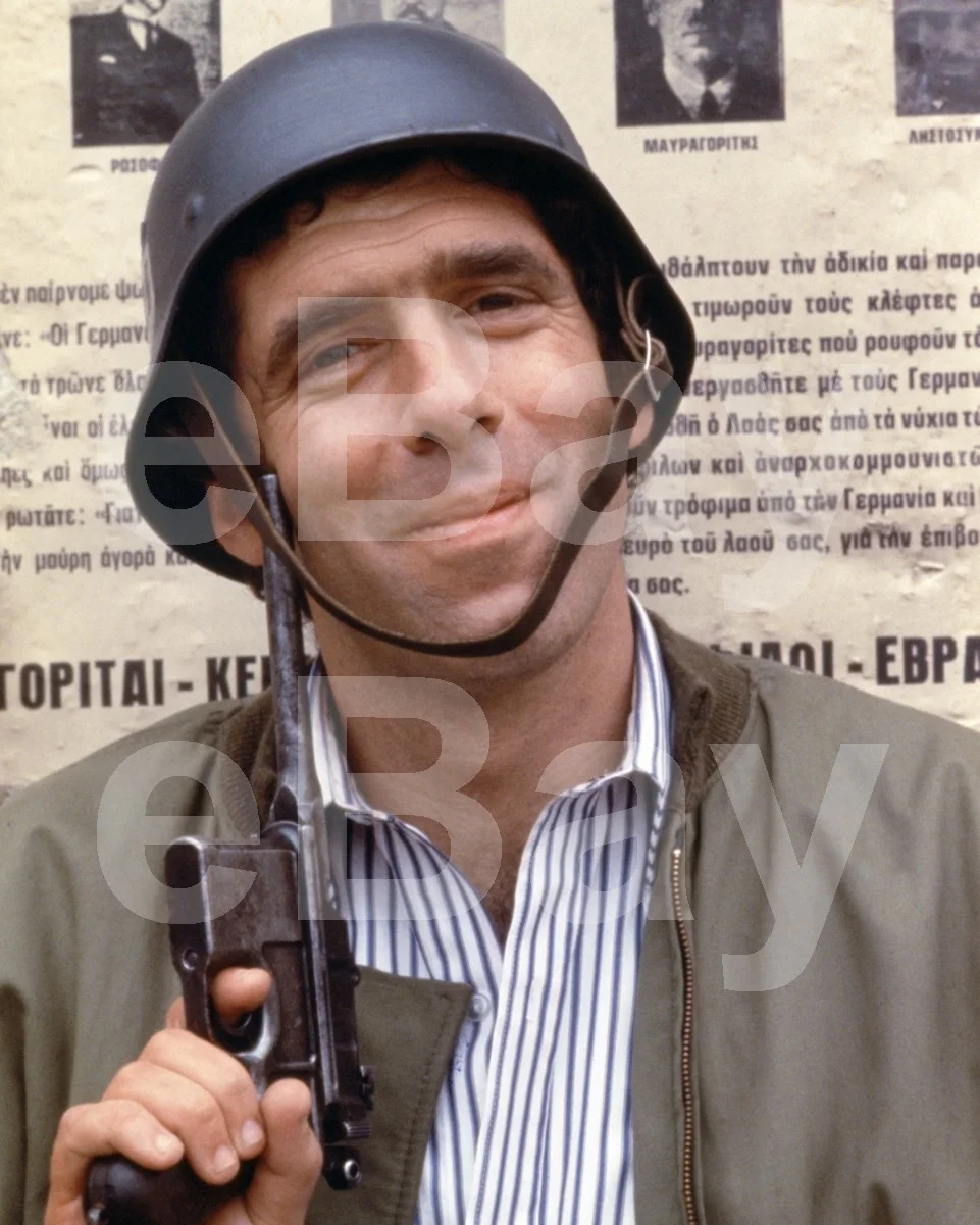 Escape to Athena (1979) Elliott Gould 16x12 Photo Poster Print, изображение 4