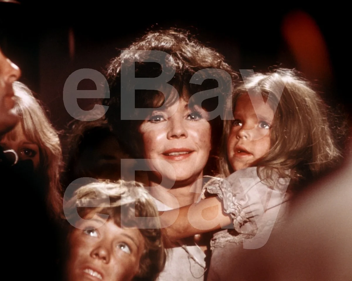 The Towering Inferno (1974) Jennifer Jones 16x12 Photo, изображение 4