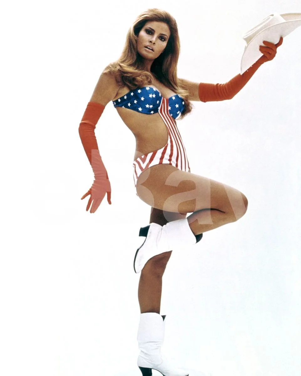 Myra Breckinridge (1970) Raquel Welch 16x12 Photo Poster Print, изображение 4