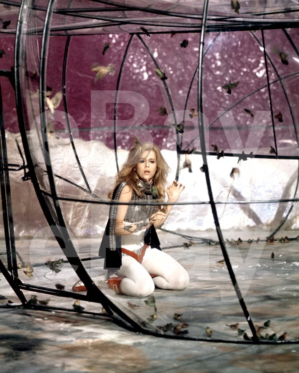 Barbarella (1968) Jane Fonda 16x12 Photo Poster Print, изображение 4
