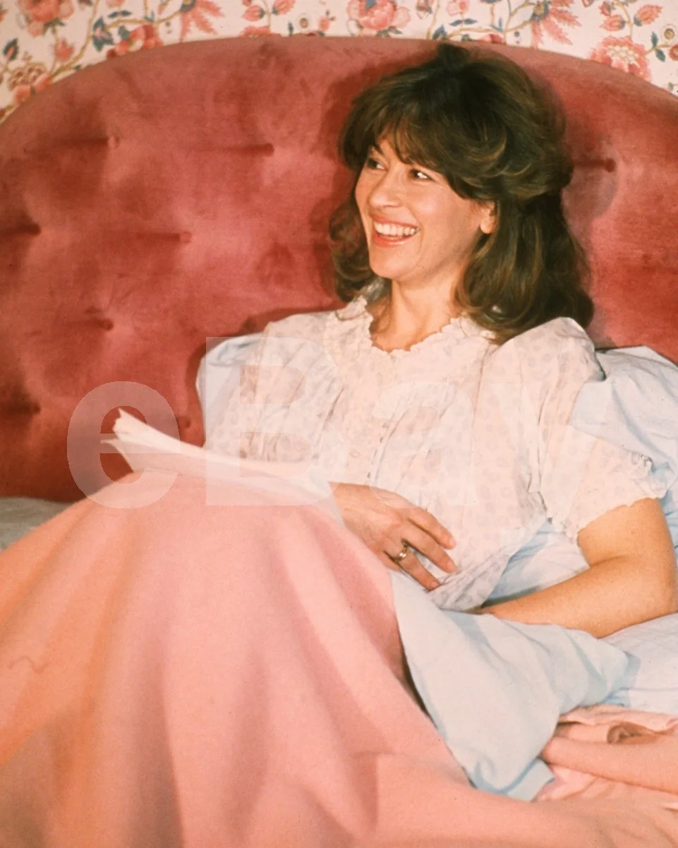 International Velvet (1978) Nanette Newman 16x12 Photo Poster Print, изображение 4