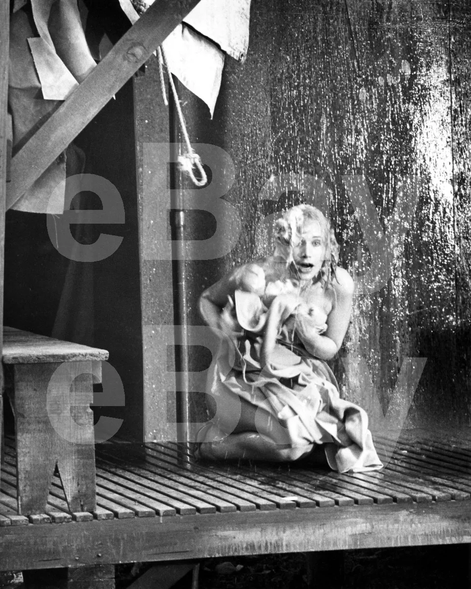 Mash M*A*S*H M.A.S.H (1970) Sally Kellerman 16x12 Photo Poster Print, image 4