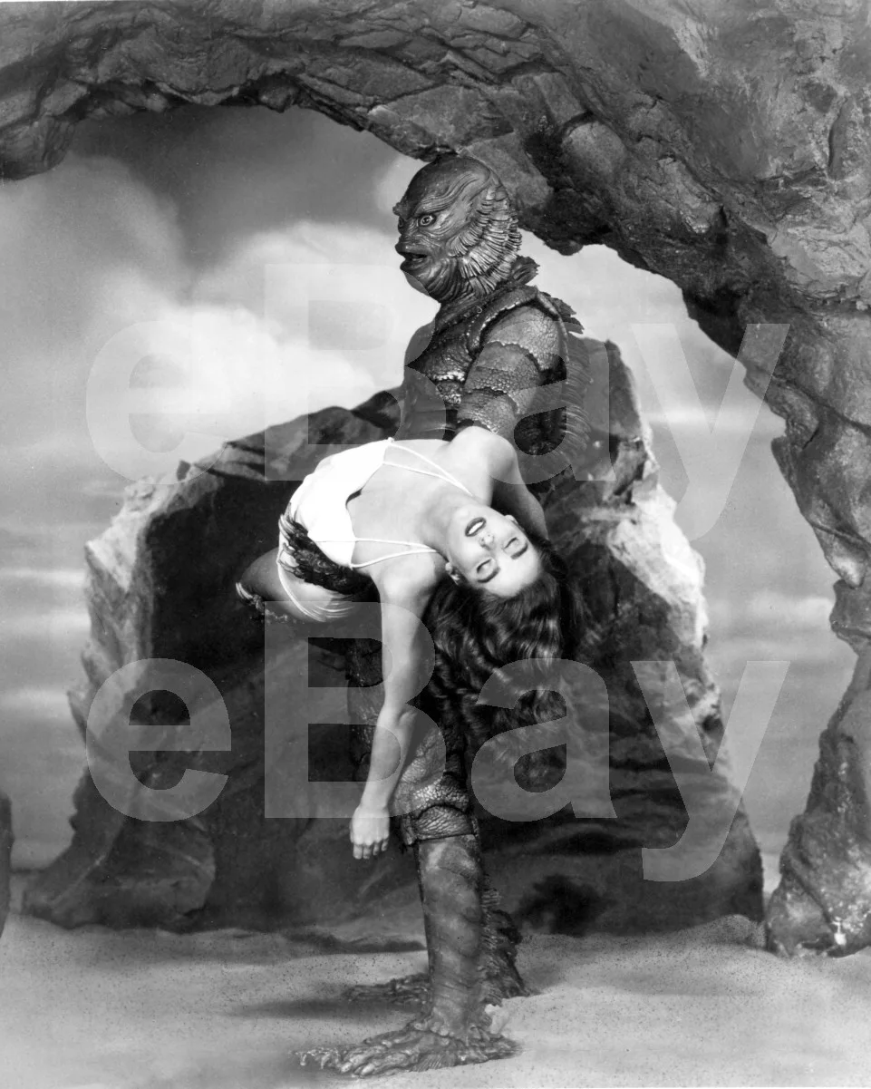 Creature from the Black Lagoon (1954) Julie Adams, The Gill Man 16x12 Photo, изображение 4