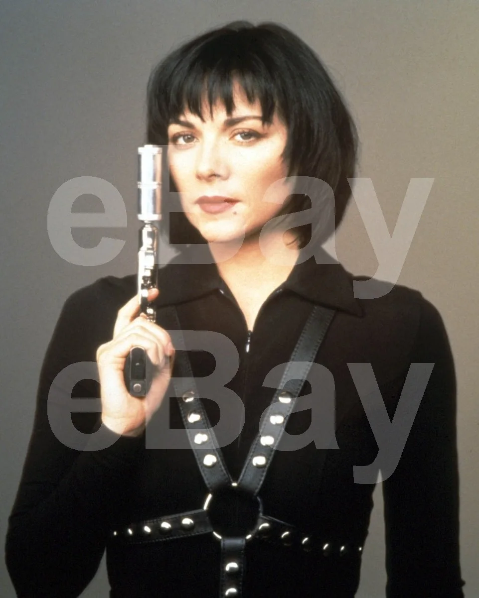 Running Delilah (1993) Kim Cattrall 16x12 Photo Poster Print, изображение 4