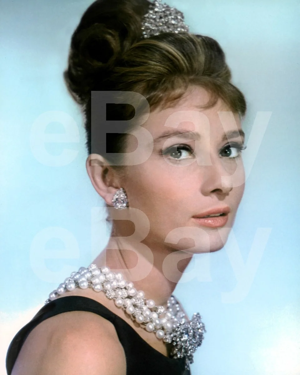 Breakfast at Tiffany's (1961) Audrey Hepburn 16x12 Photo Poster Print, image 4
