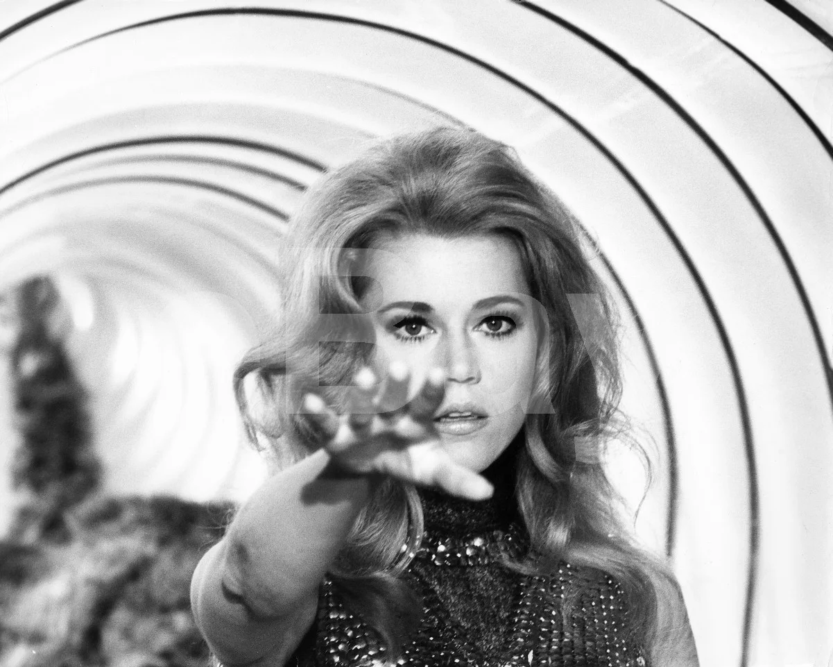Barbarella (1968) Jane Fonda 16x12 Photo Poster Print, изображение 4