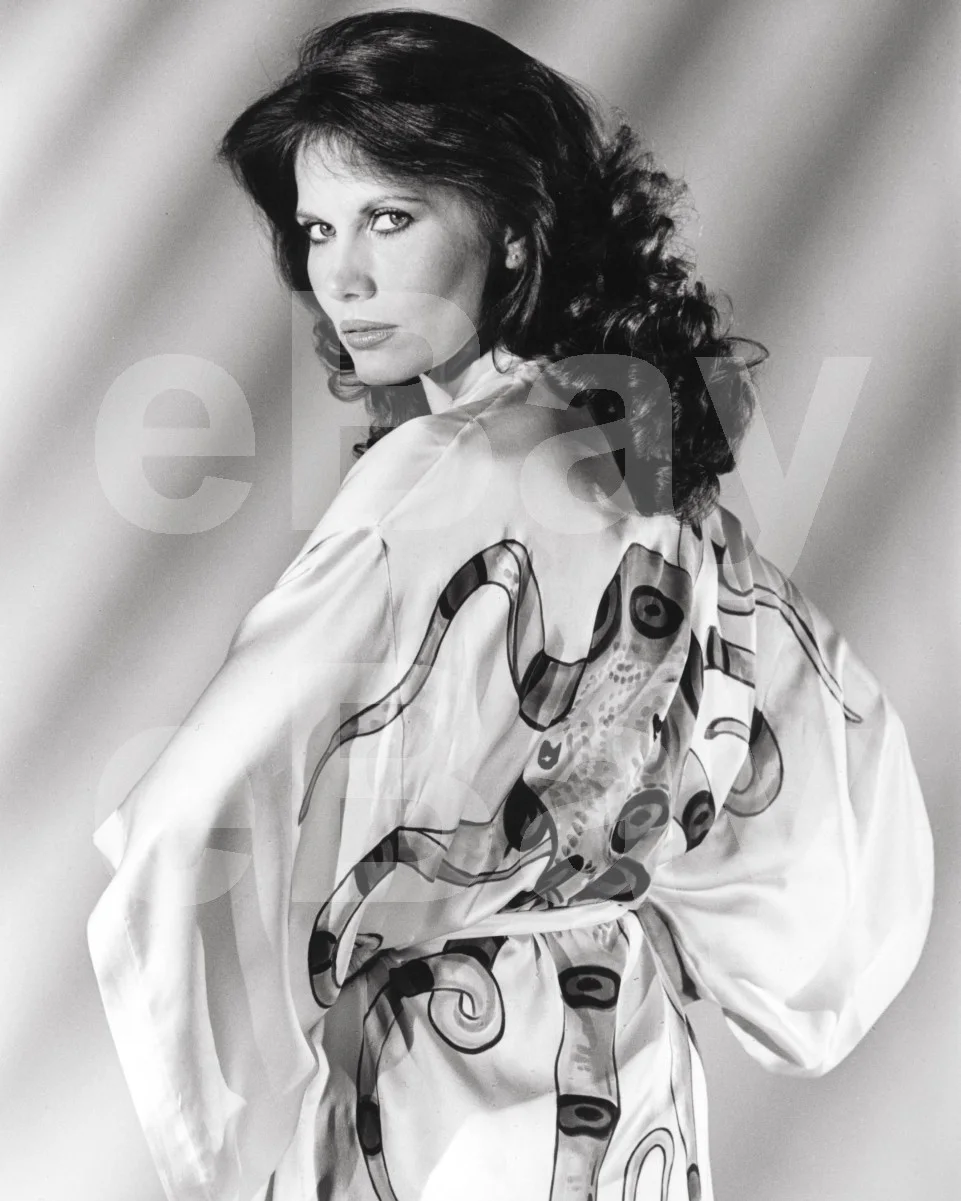 Octopussy - James Bond (1983) Maud Adams 16x12 Photo Poster Print, изображение 4