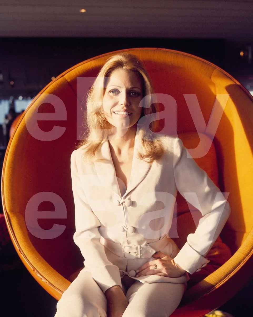The Italian Job (1969) Maggie Blye "Margaret" 16x12 Photo, изображение 4