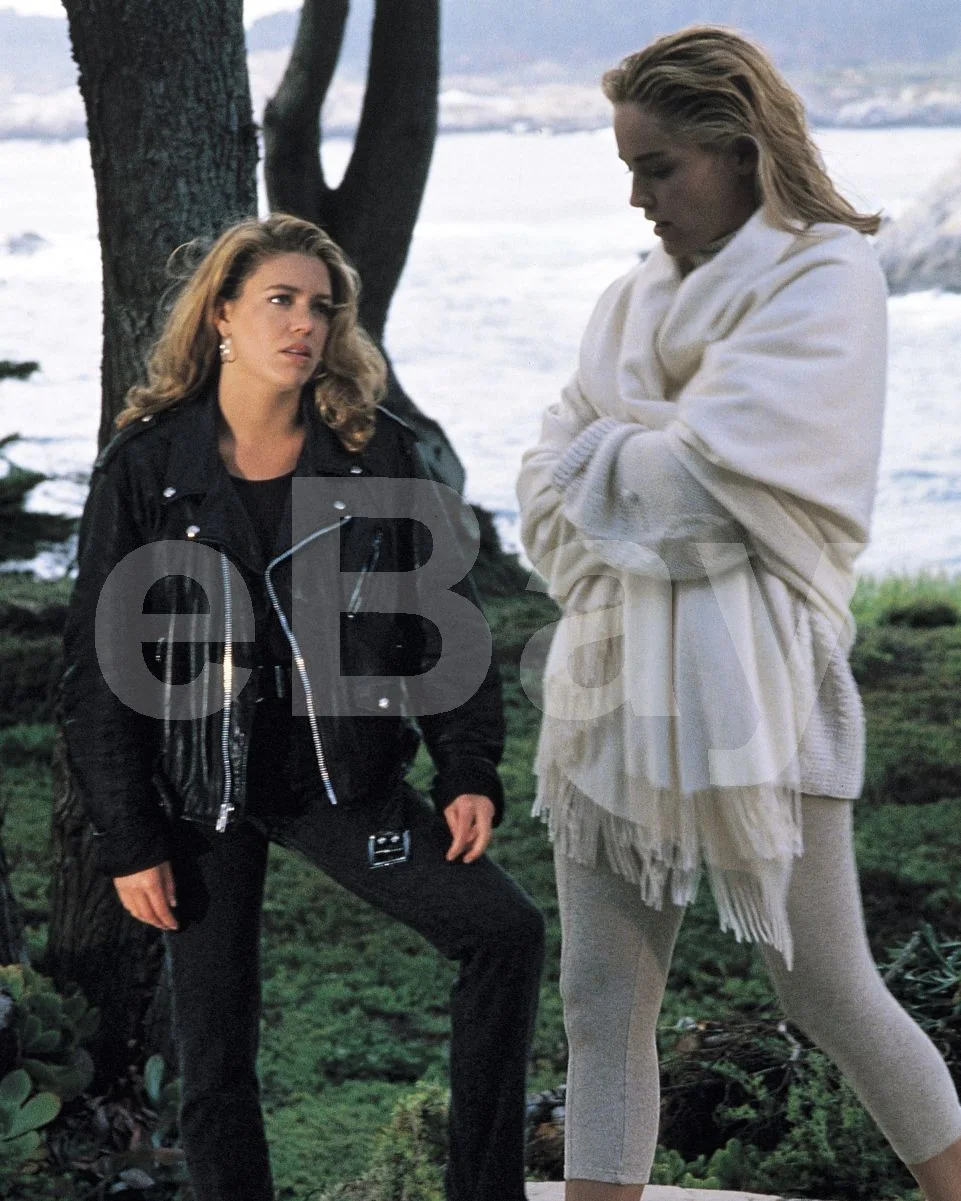 Basic Instinct (1992) Sharon Stone, Leilani Sarelle 16x12 Photo Poster Print, image 4