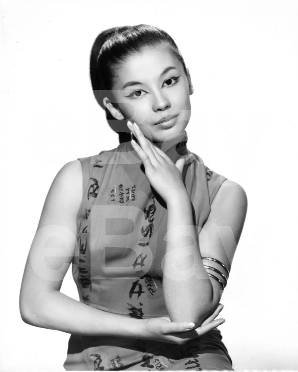 South Pacific (1958) France Nuyen 16x12 Photo Poster Print, изображение 4