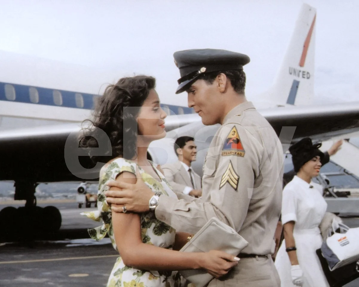 Blue Hawaii (1961) Elvis Presley, Sigrid Maier 16x12 Photo Poster Print, image 4