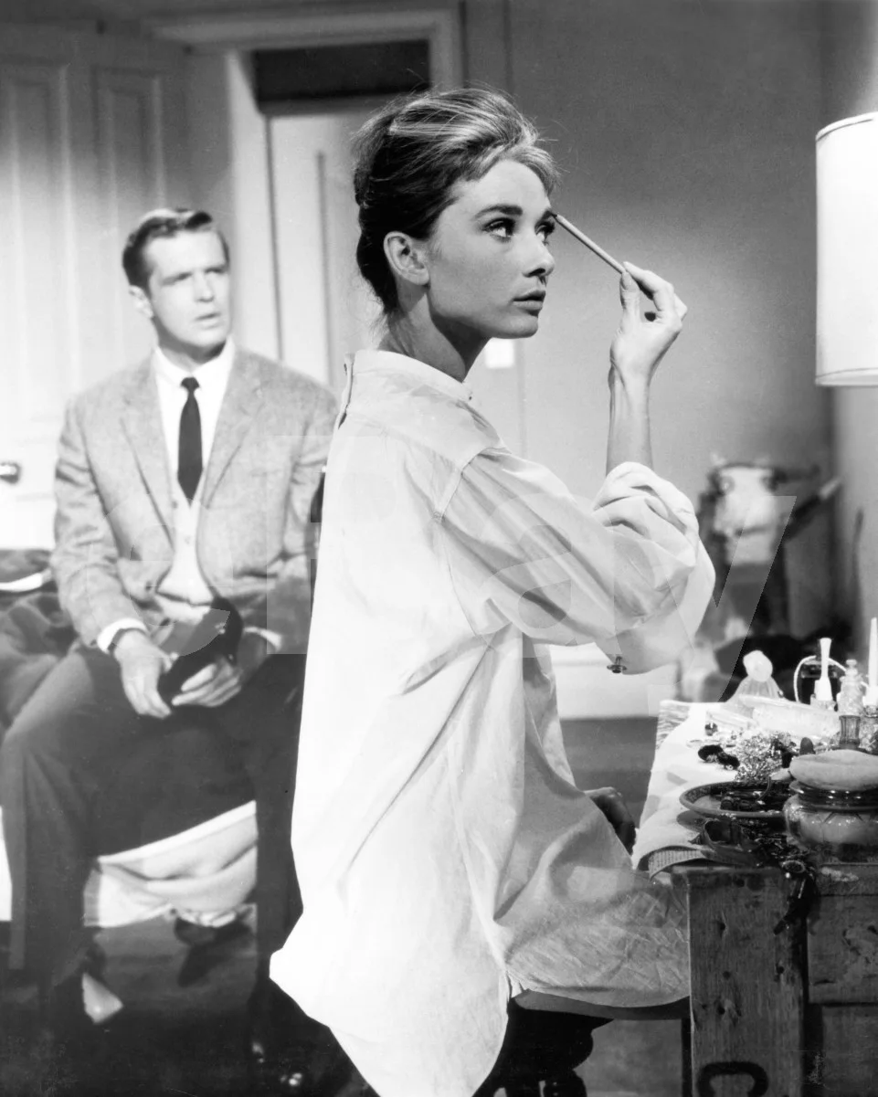 Breakfast at Tiffany's (1961) Audrey Hepburn, George Peppard 16x12 Photo, image 4