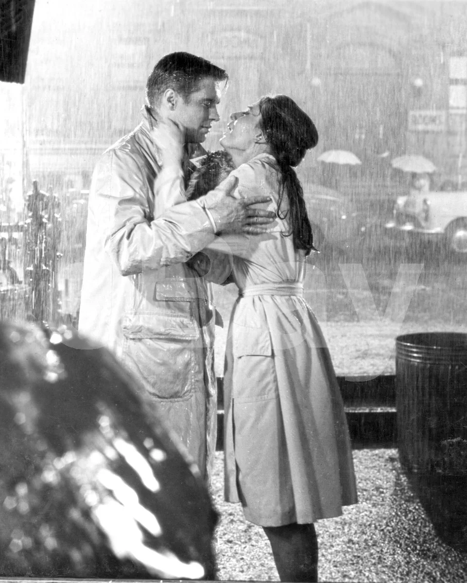 Breakfast at Tiffany's (1961) Audrey Hepburn, George Peppard 16x12 Photo Poster, image 4