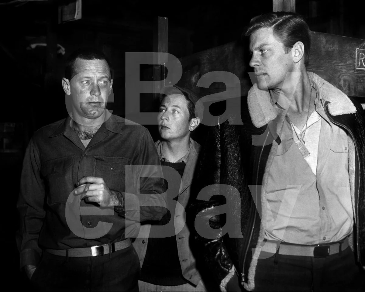 Stalag 17 (1953) William Holden 16x12 Photo Poster Print, image 4