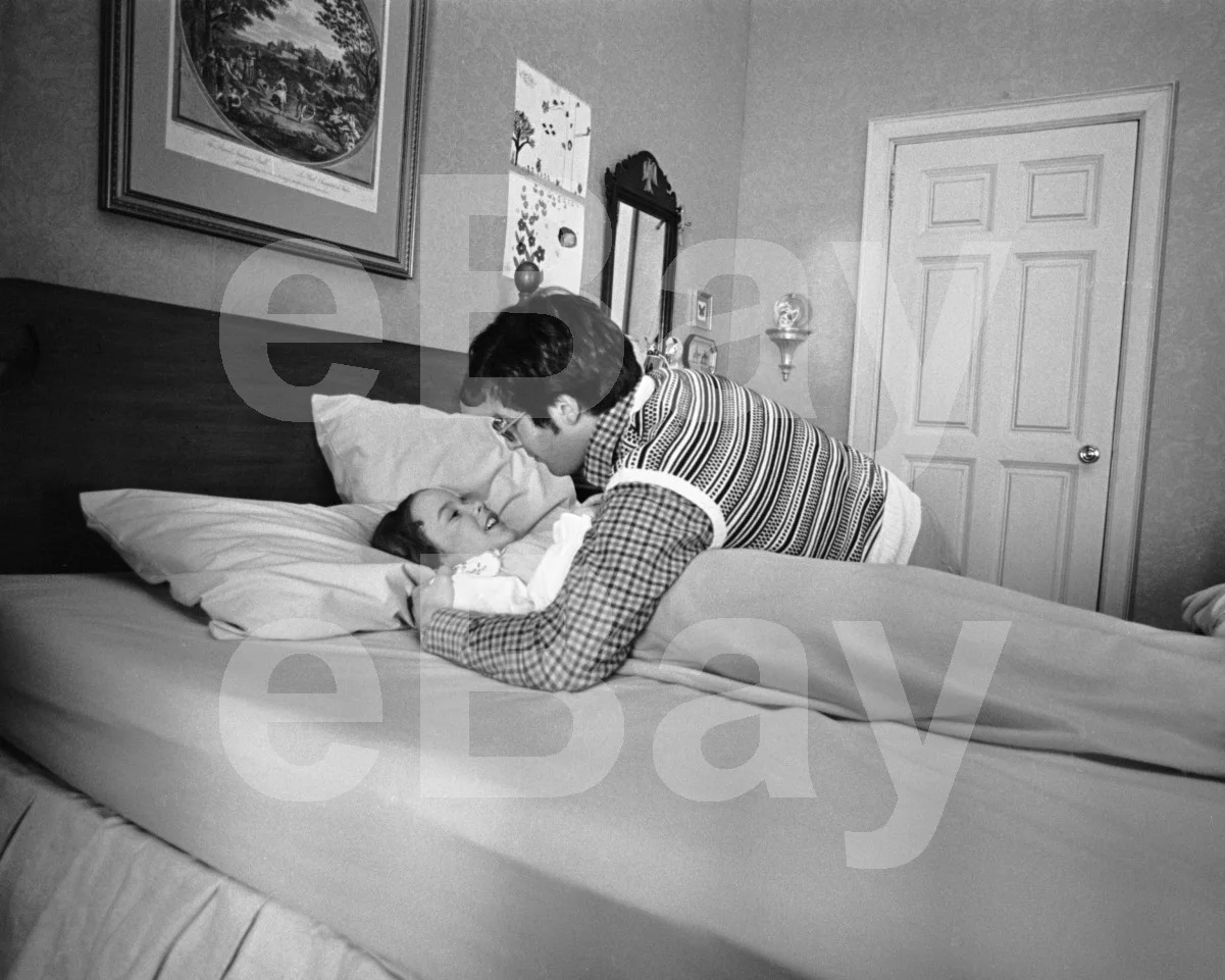 The Exorcist (1973) Linda Blair, William Friedkin "Director" 16x12 Photo Poster, изображение 4