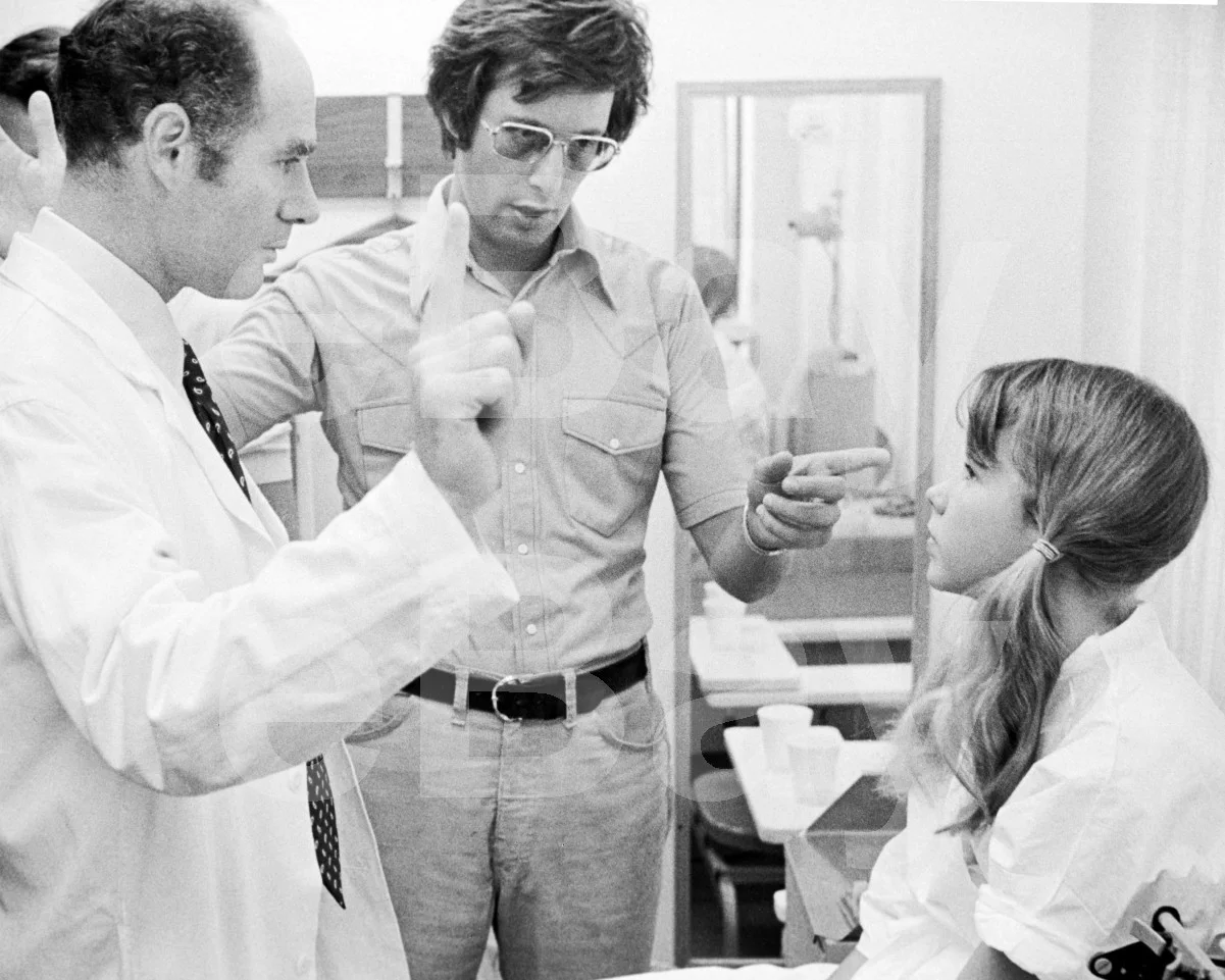 The Exorcist (1973) Barton Heyman, Linda Blair, William Friedkin 16x12 Photo, image 4