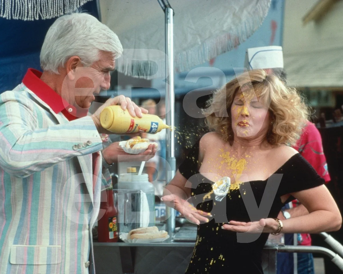 The Naked Gun (1988) Leslie Nielsen, Priscilla Presley 16x12 Photo Poster, изображение 4
