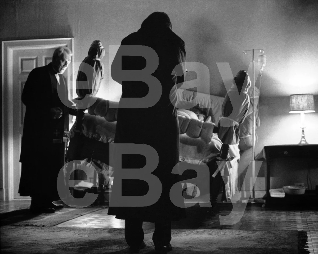 The Exorcist (1973) Max Von Sydow, Jason Miller, Linda Blair 16x12 Photo Poster, изображение 4