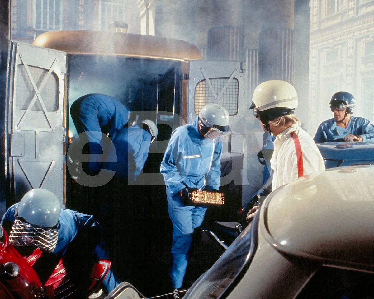 The Italian Job (1969) Scene 16x12 Photo, изображение 4