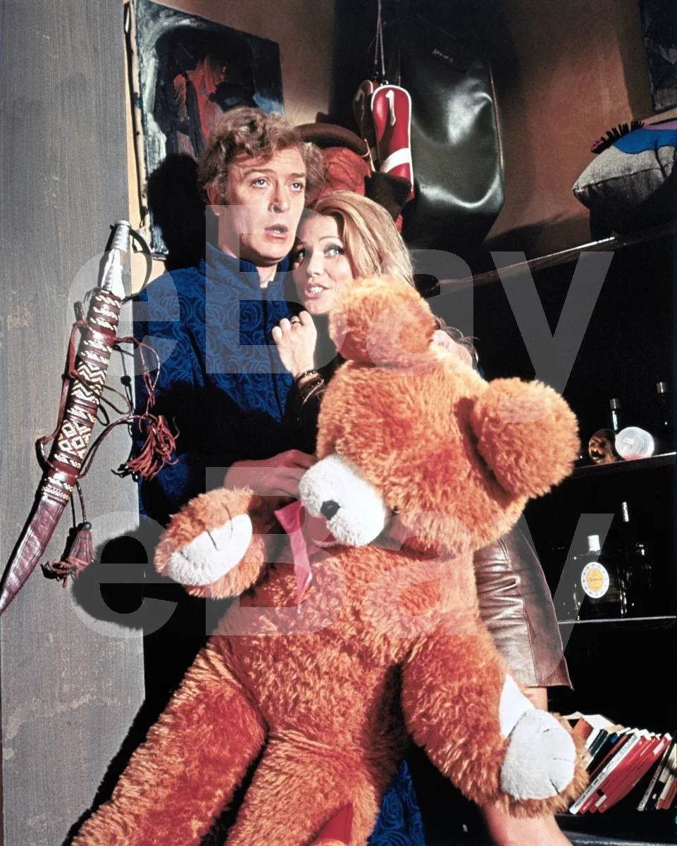 The Italian Job (1969) Michael Caine, Margaret Blye 16x12 Photo, изображение 4