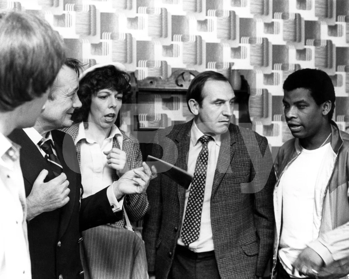 Rising Damp (1980) Francis De Le Tour, Leonard Rossiter 16x12 Photo Poster Print, изображение 4