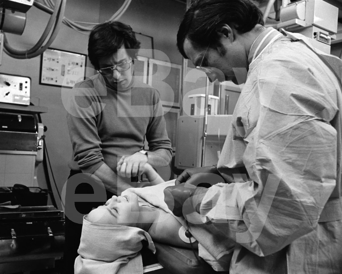 The Exorcist (1973) Linda Blair, William Friedkin "Director" 16x12 Photo Poster, изображение 4