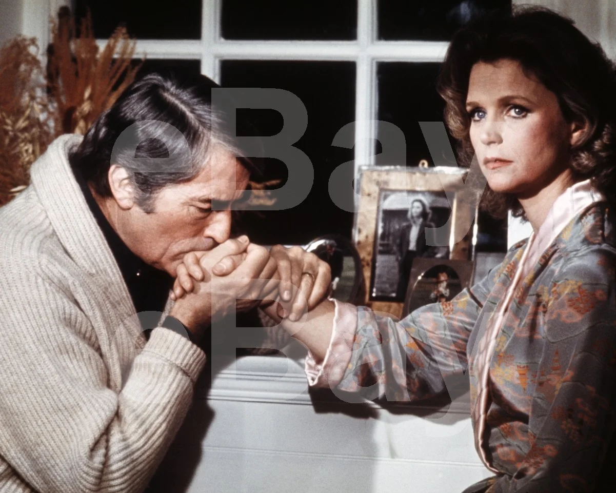 The Omen (1976) Gregory Peck, Lee Remick 16x12 Photo, image 4