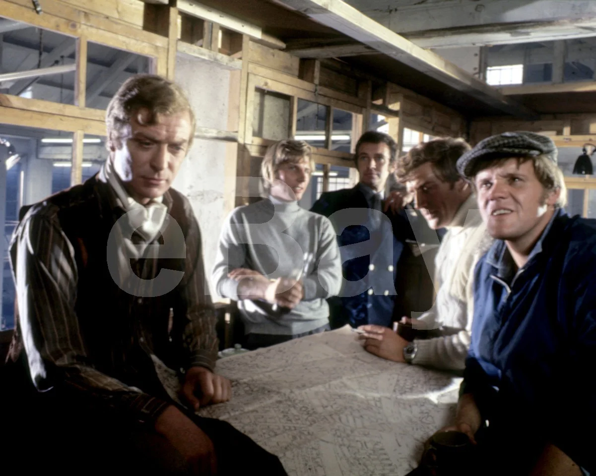 The Italian Job (1969) Michael Caine Cast 16x12 Photo, изображение 4
