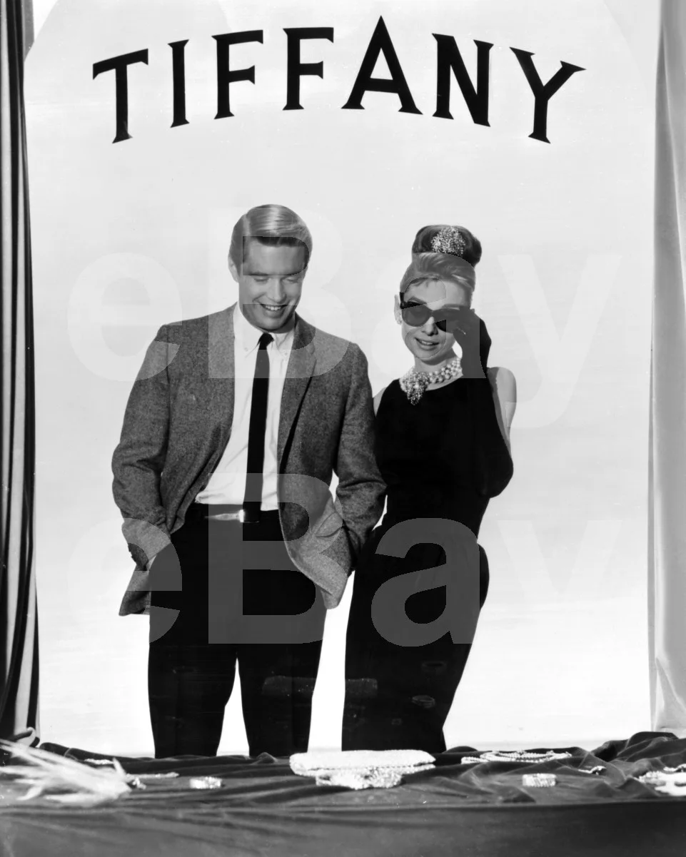 Breakfast at Tiffany's (1961) Audrey Hepburn, George Peppard 16x12 Photo, image 4