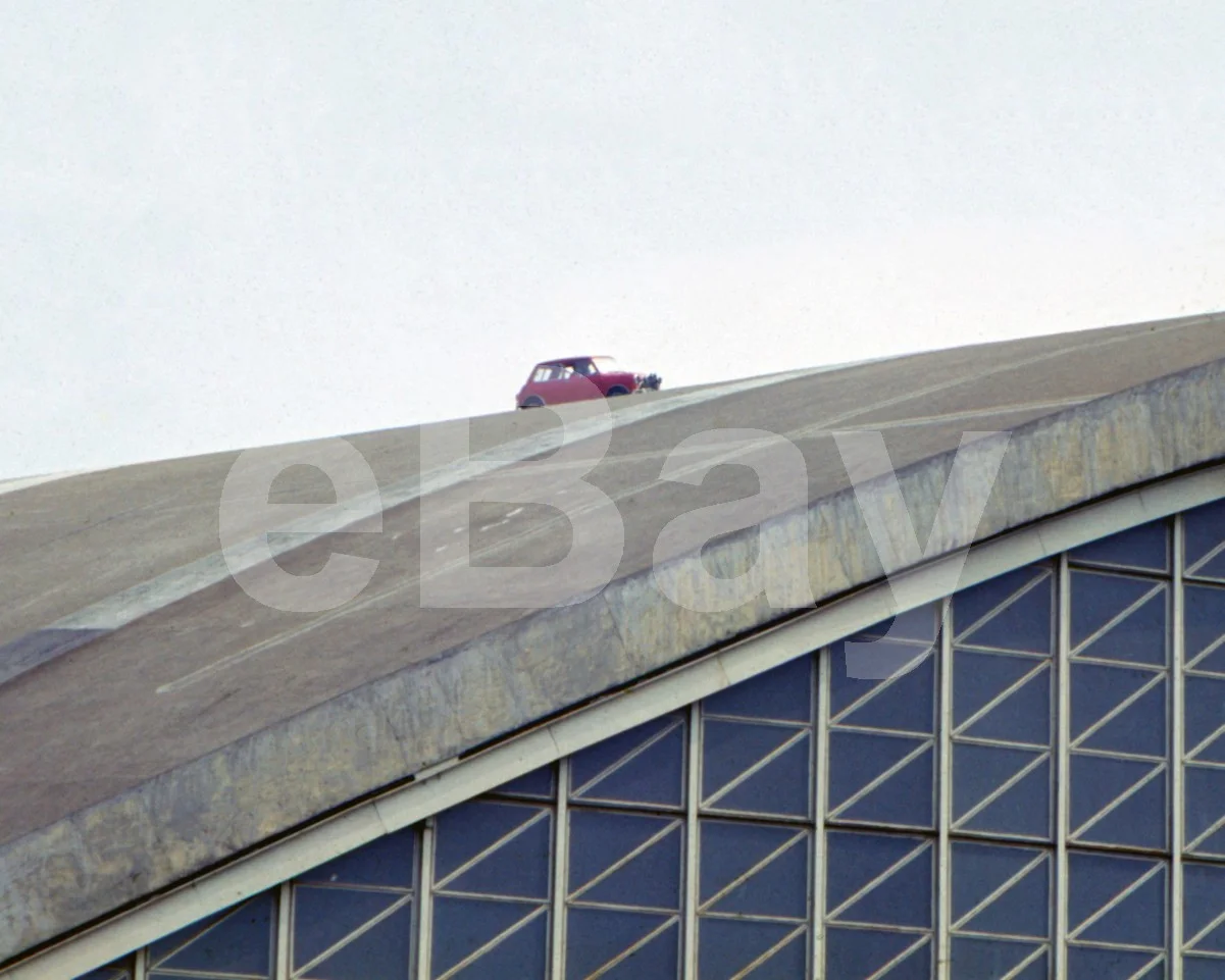 The Italian Job (1969) Car Chase Mini Cooper Scene 16x12 Photo Poster Print, изображение 4