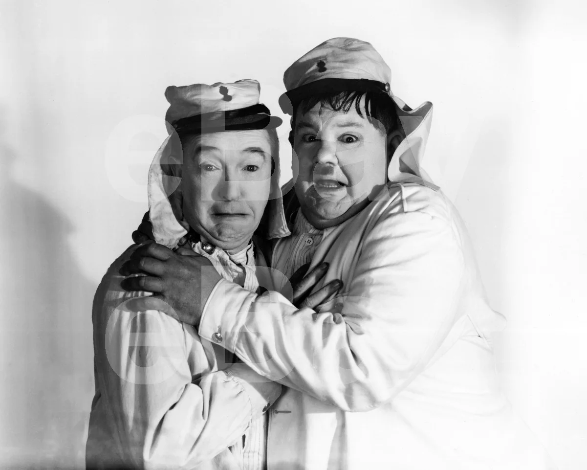 The Flying Deuces (1936) Laurel & Hardy, Stan Laurel, Oliver Hardy 16x12 Photo, image 4