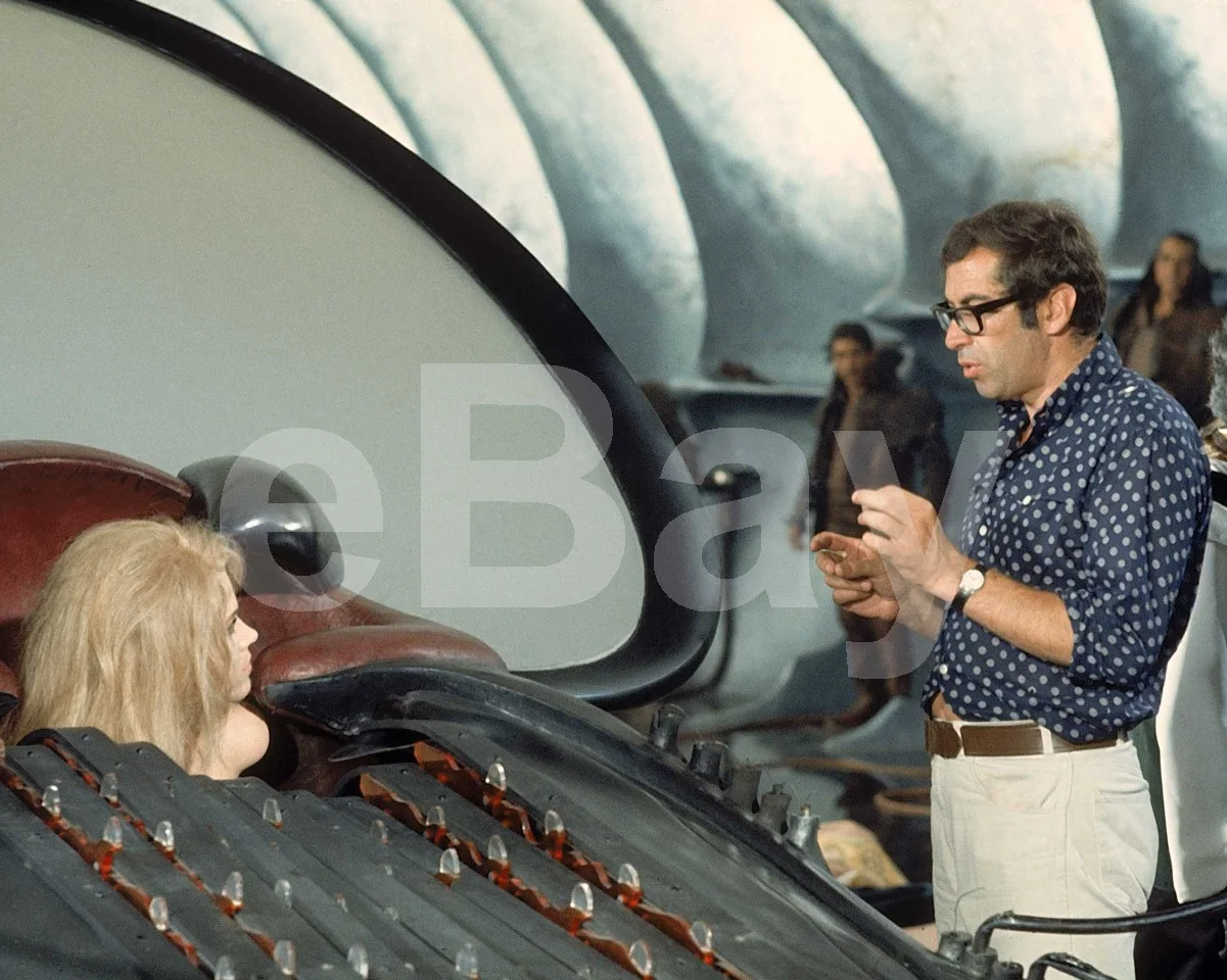 Barbarella (1968) Jane Fonda, Roger Vadim Director 16x12 Photo Poster Print, изображение 4