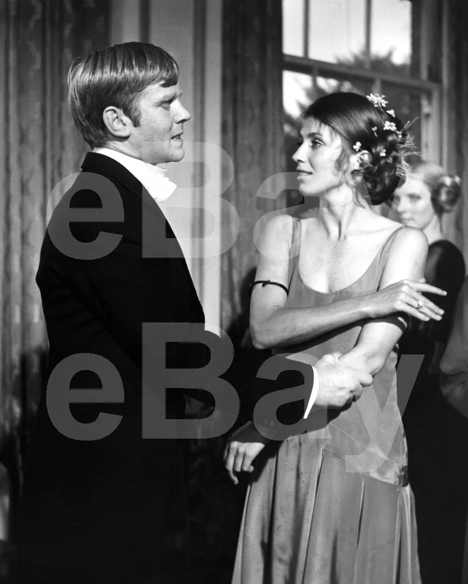 The Virgin and the Gypsy (1970) Jeremy Bulloch, Joanna Shimkus 16x12 Photo, изображение 4