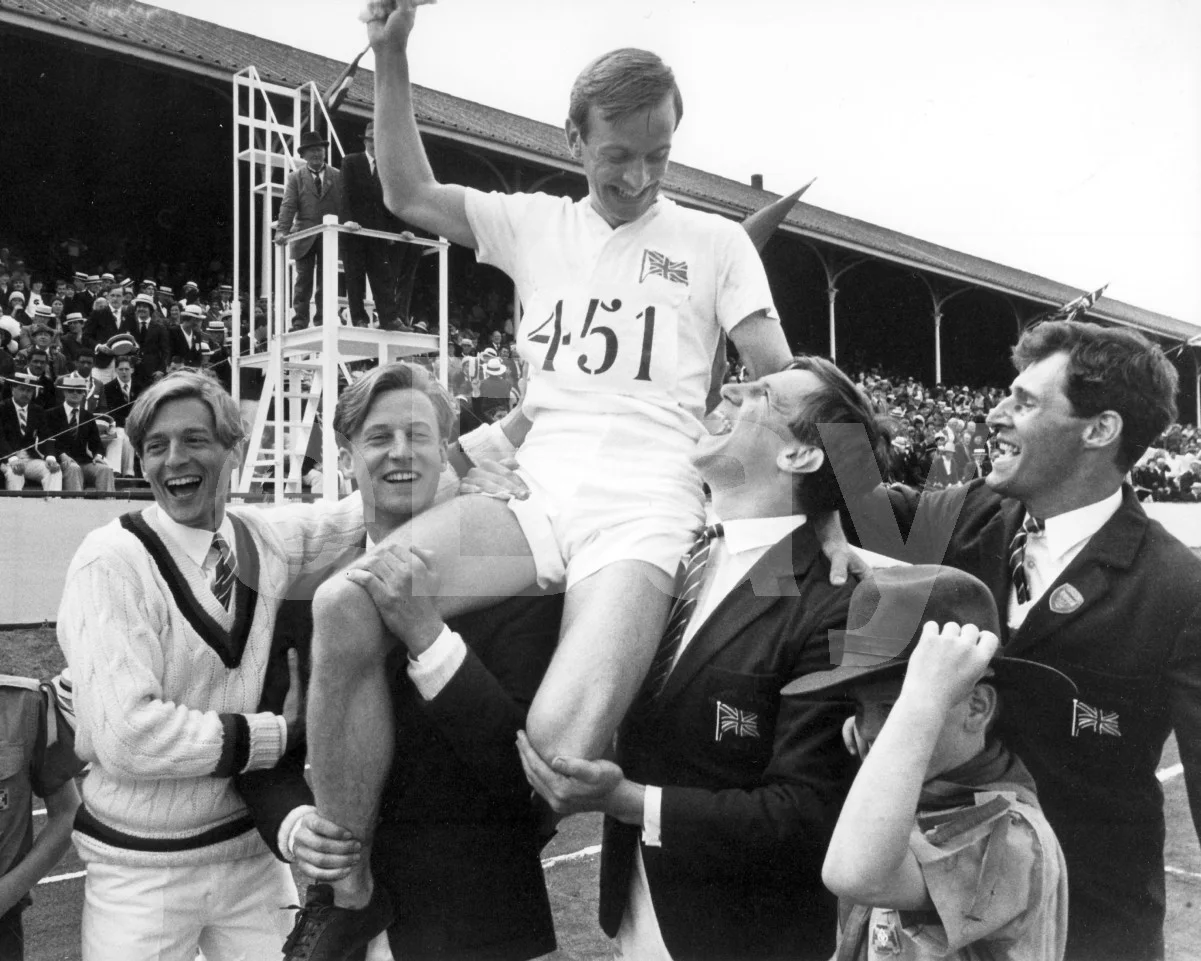 Chariots Of Fire (1981) Cast Nigel Havers, Nicholas Farrell 16x12 Photo, image 4