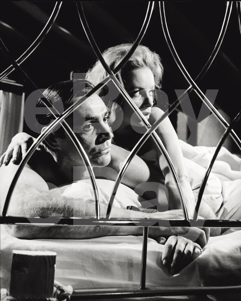 Thunderball - James Bond (1965) Sean Connery, Luciana Paluzzi 16x12 Photo Poster, изображение 4