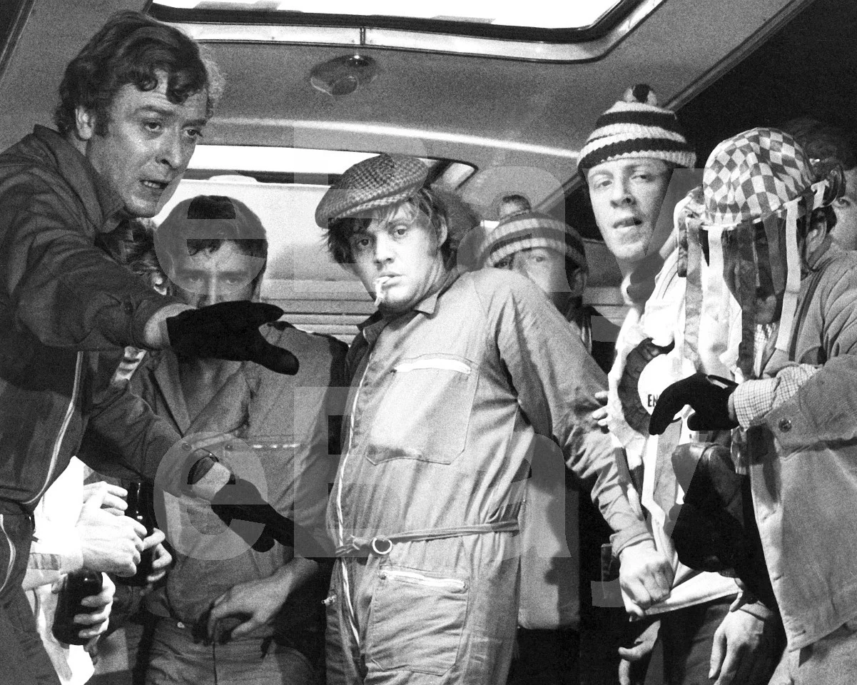 The Italian Job (1969) Michael Caine, Michael Standing 16x12 Photo Poster Print, изображение 4