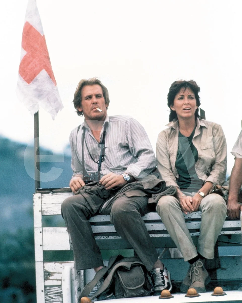 Under Fire (1983) Nick Holte, Joanna Cassidy 16x12 Photo, image 4