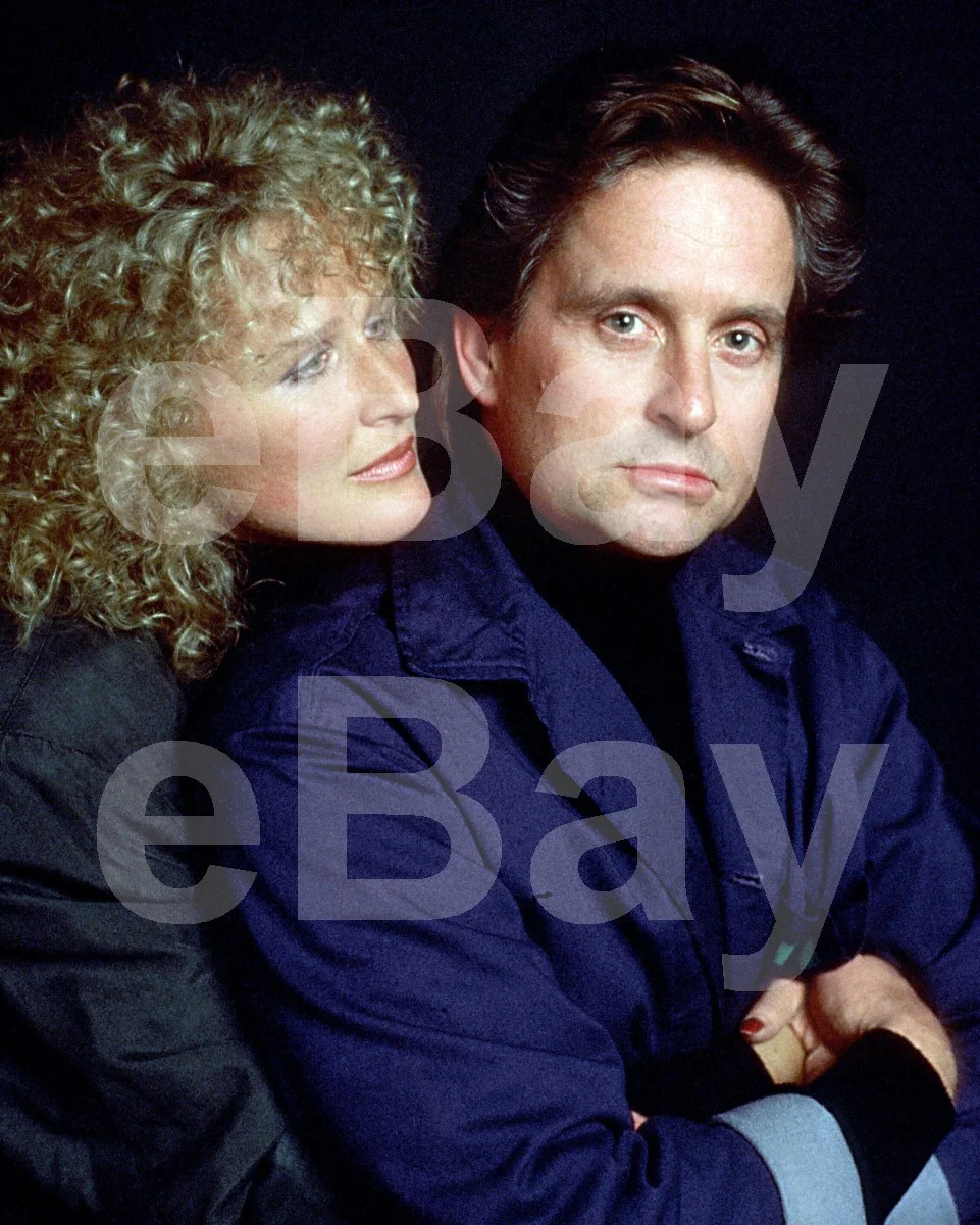 Fatal Attraction (1987) Glenn Close, Michael Douglas 16x12 Photo, image 4