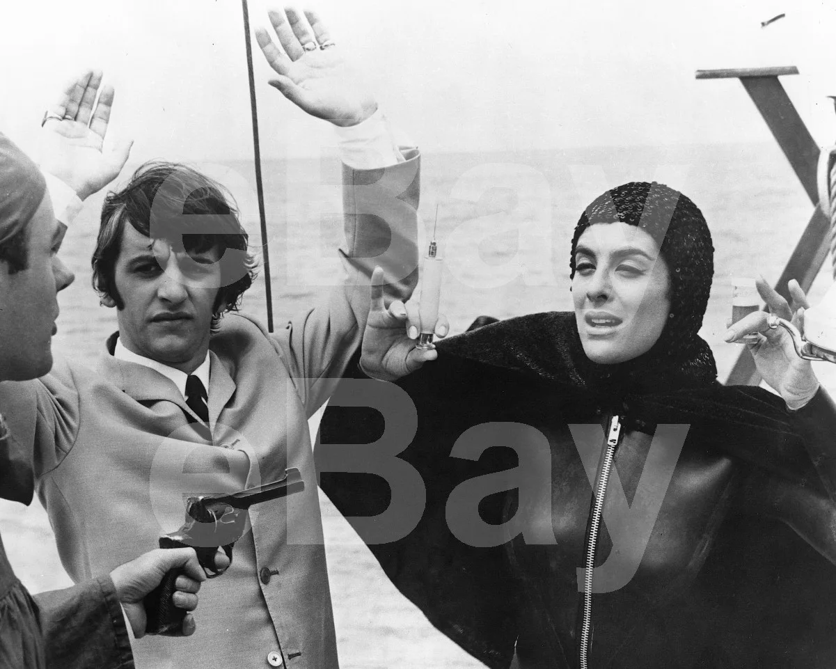 HELP! (1965) Eleanor Bron, Ringo Starr 16x12 Photo, image 4