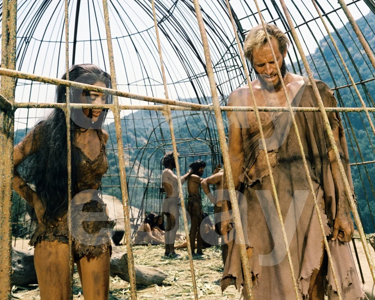 Planet of the Apes (1968) Linda Harrison, Charlton Heston 16x12 Photo, изображение 4